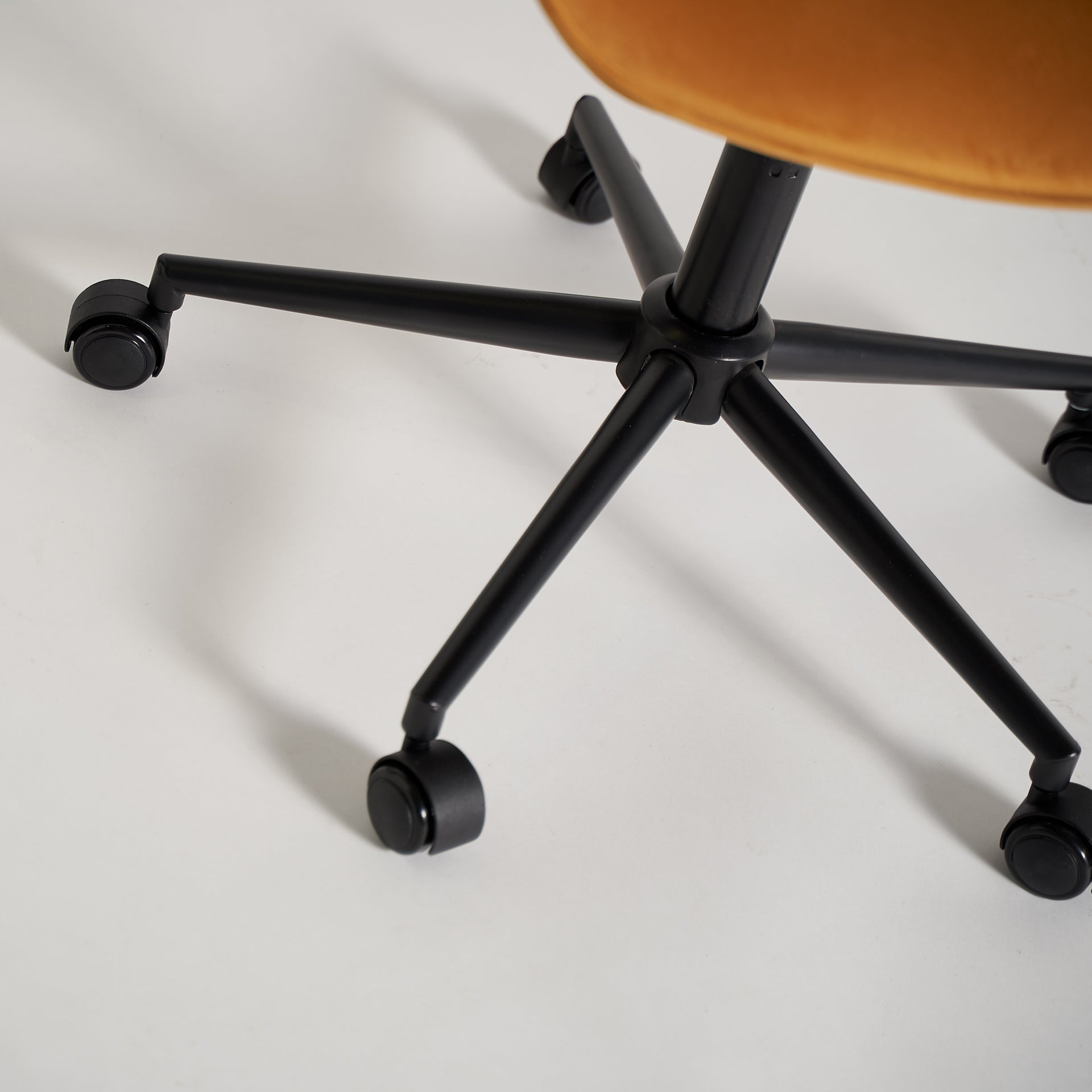 BLERE DESK CHAIR